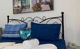 Alexiou Apartments Blue
